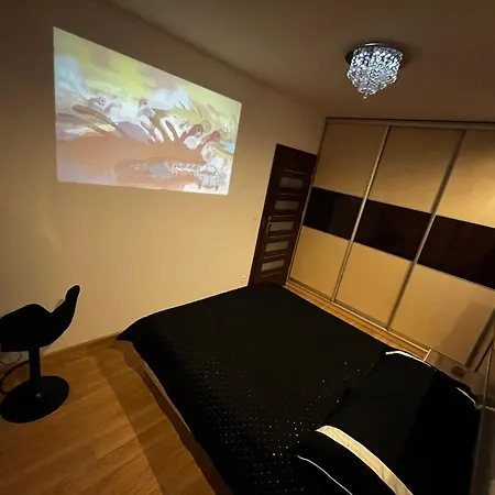 Privat bolig Sypialniany Z Balkonem I Duza Szafa
